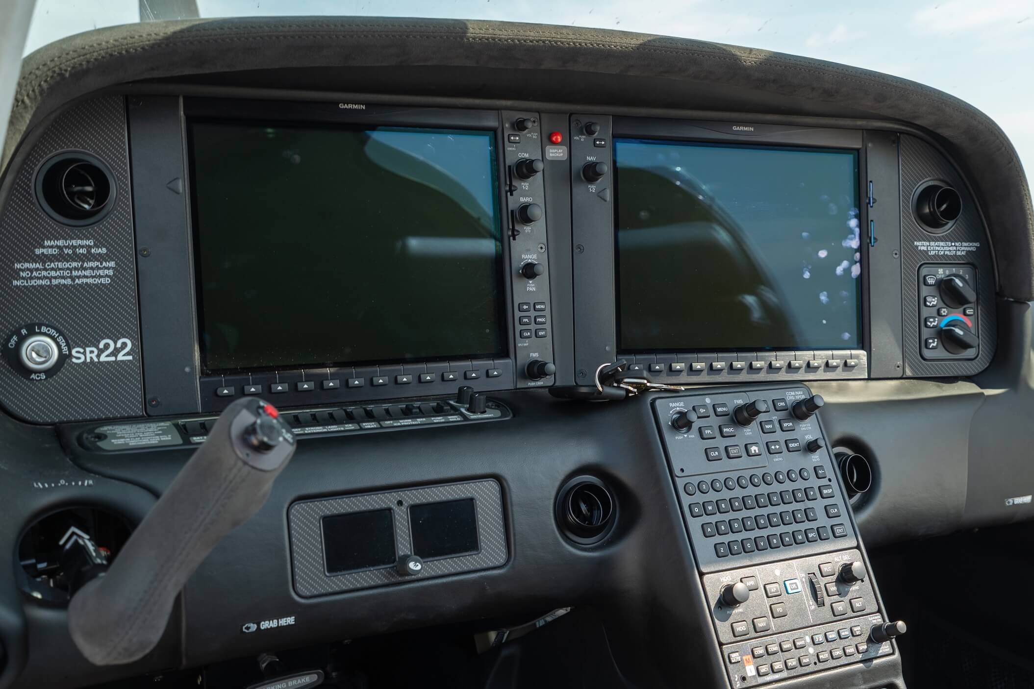 Cirrus SR22 N227KC